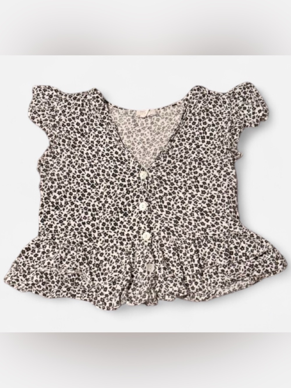 Passport Cream and Black Floral-Print Button Front Peplum Top